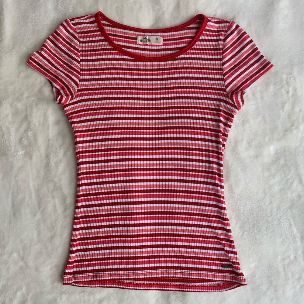 ribbed red hollister shirt